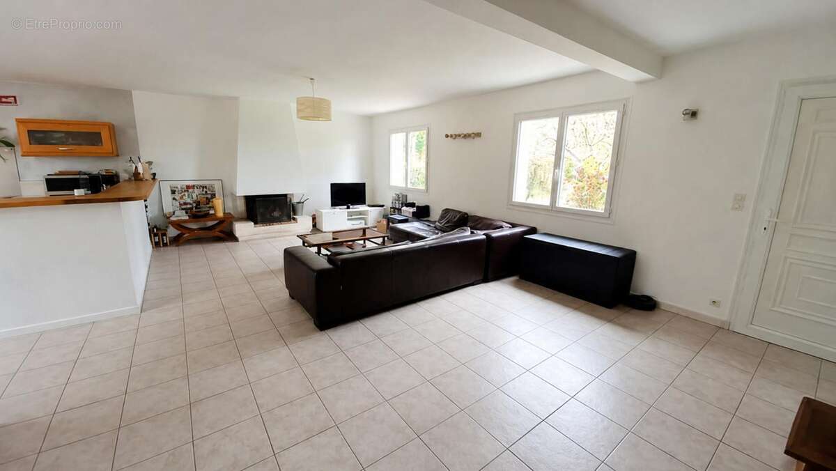 Maison à METTRAY