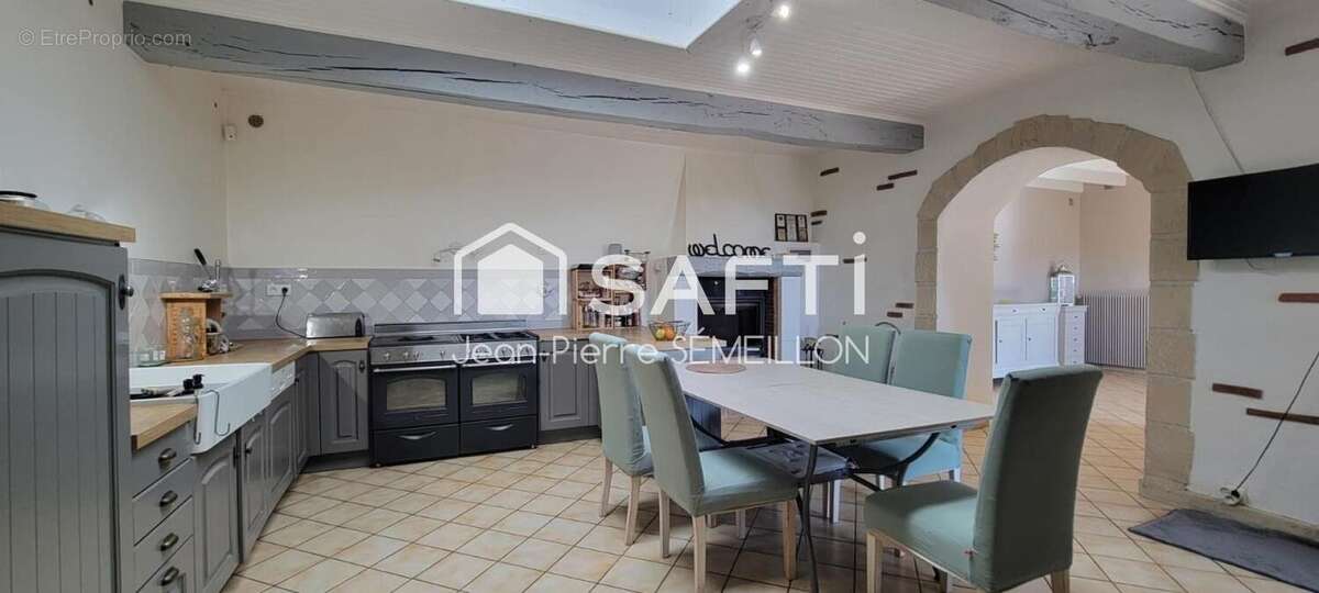 Maison 222 m² à Moncrabeau  - photo 3