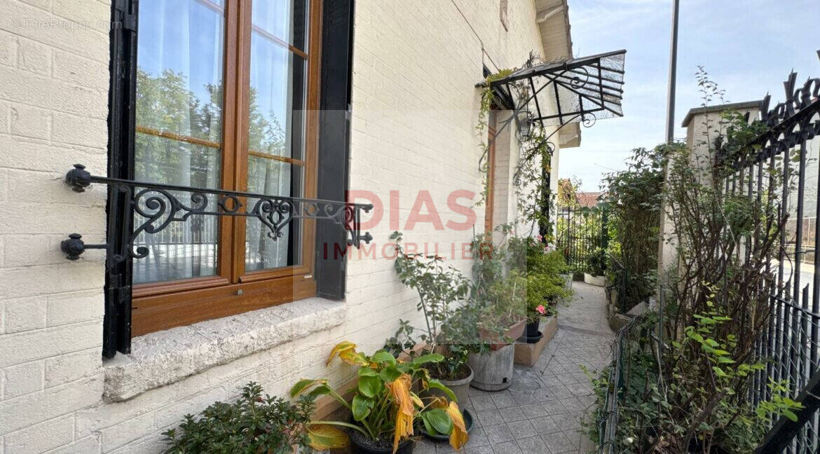 Maison à CHAMPIGNY-SUR-MARNE