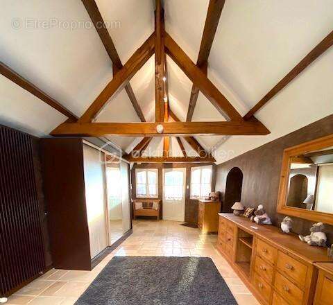 Maison à POIGNY-LA-FORET