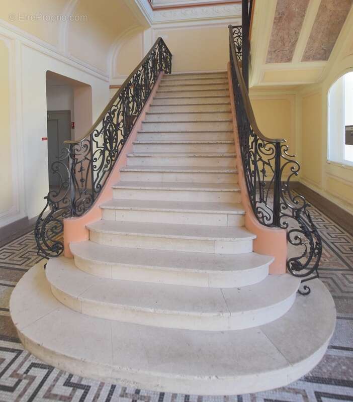 Grand appartement T3 de 94,75 m² avec une cave - photo 8