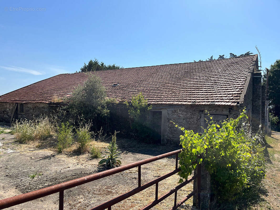 Maison à SAINT-CHRISTOPHE-DU-LIGNERON