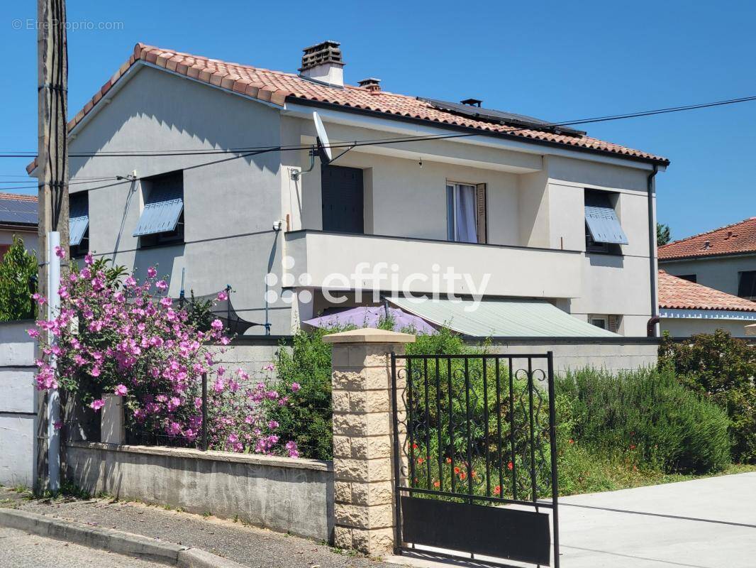 Maison à ROMANS-SUR-ISERE