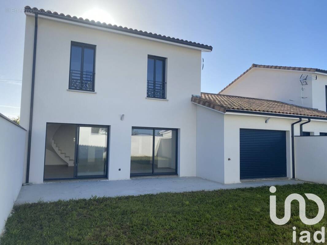 Photo 1 - Maison à SAINT-GERMAIN-DU-PUCH