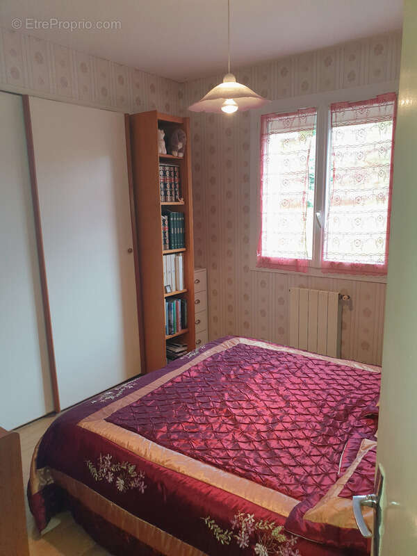 BARBEZIEUX Est à vendre maison 120 m² 3/4 chambres 2 garages terrain 15 000 m² avec un bois !!! - photo 17