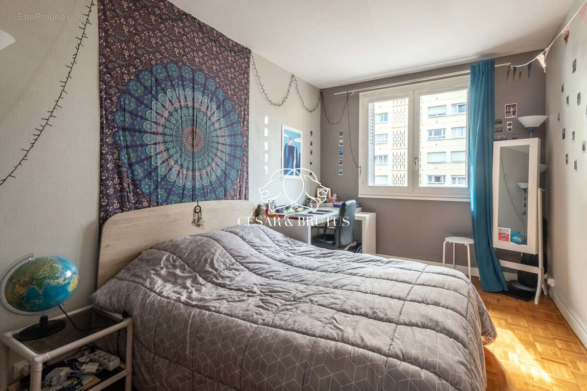 Appartement à LYON-8E
