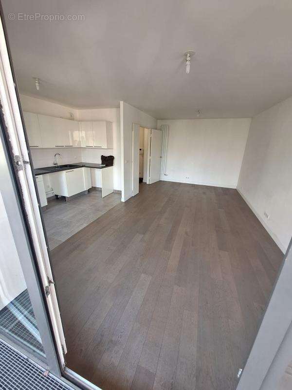 Appartement à LEVALLOIS-PERRET