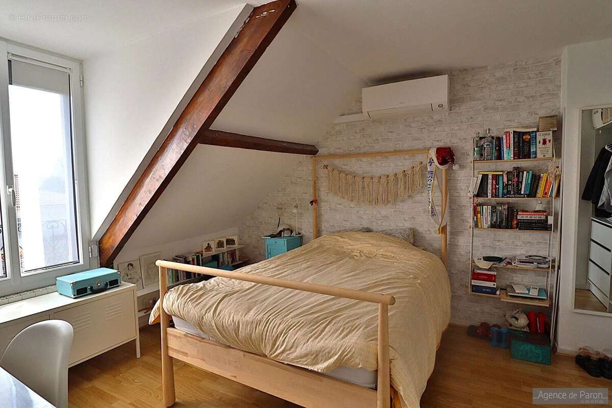 Maison à VERRIERES-LE-BUISSON