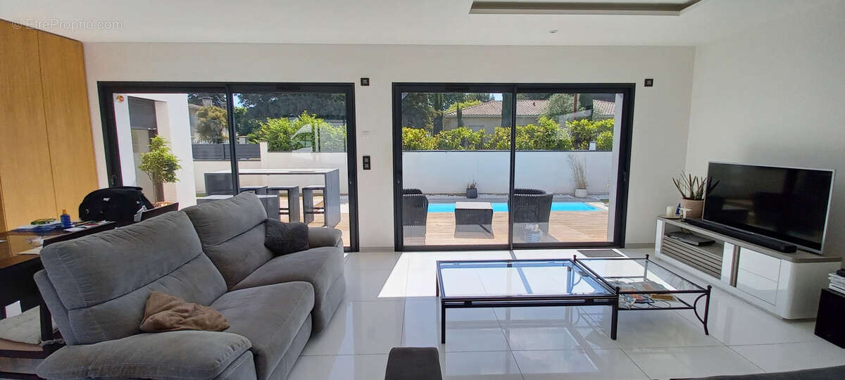 Maison à ARTIGUES-PRES-BORDEAUX