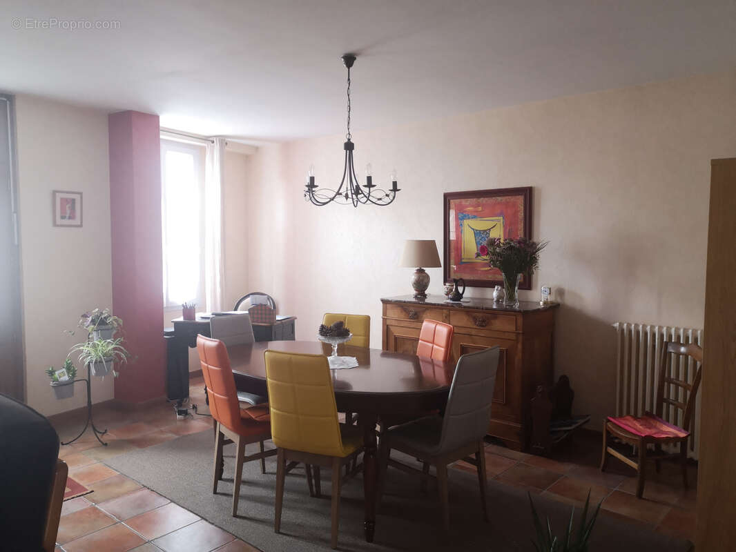 Maison à LES HERBIERS