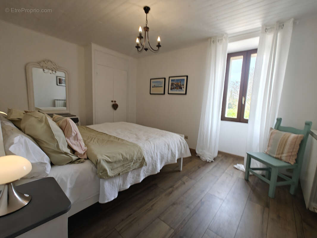 Maison à BELVEZE-DU-RAZES