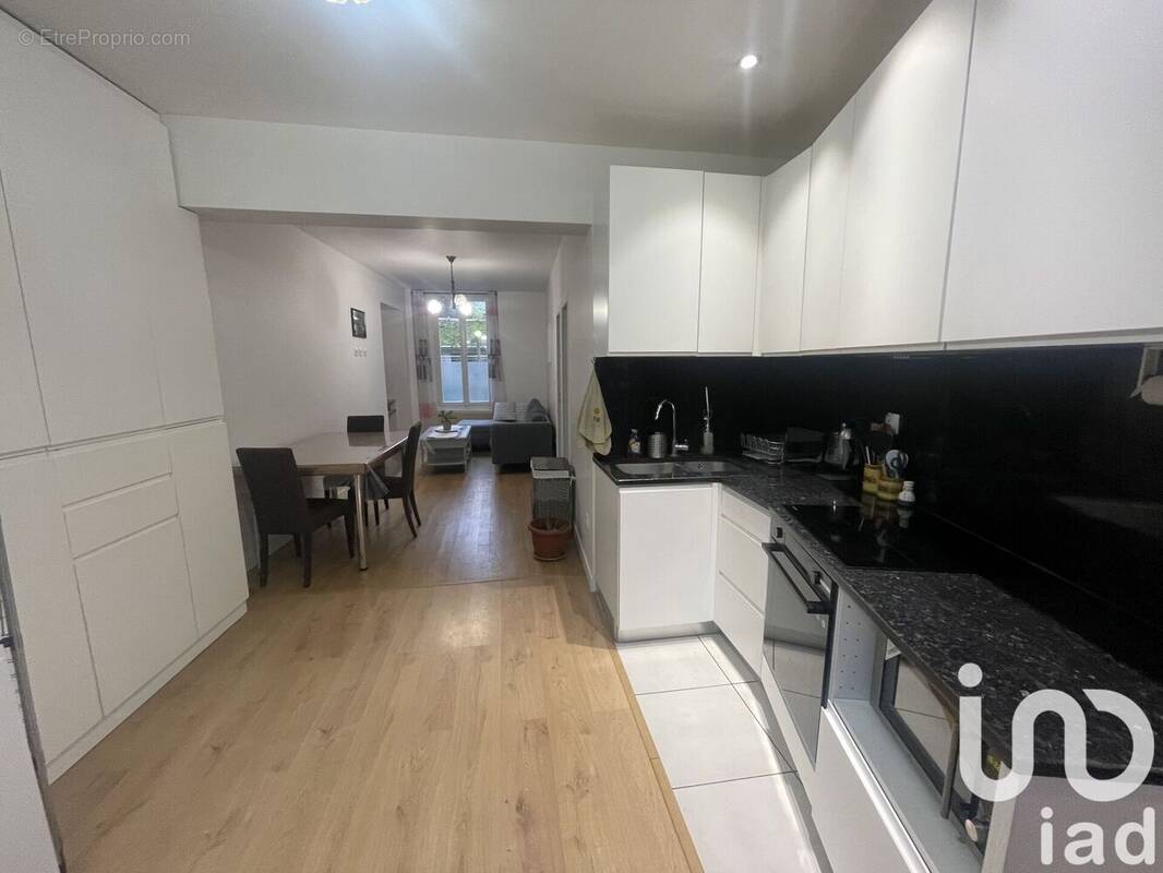 Photo 1 - Appartement à VILLENEUVE-LE-ROI