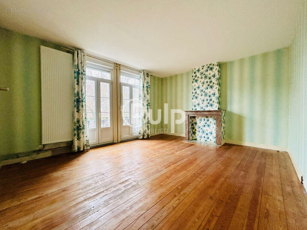 Maison à SIN-LE-NOBLE