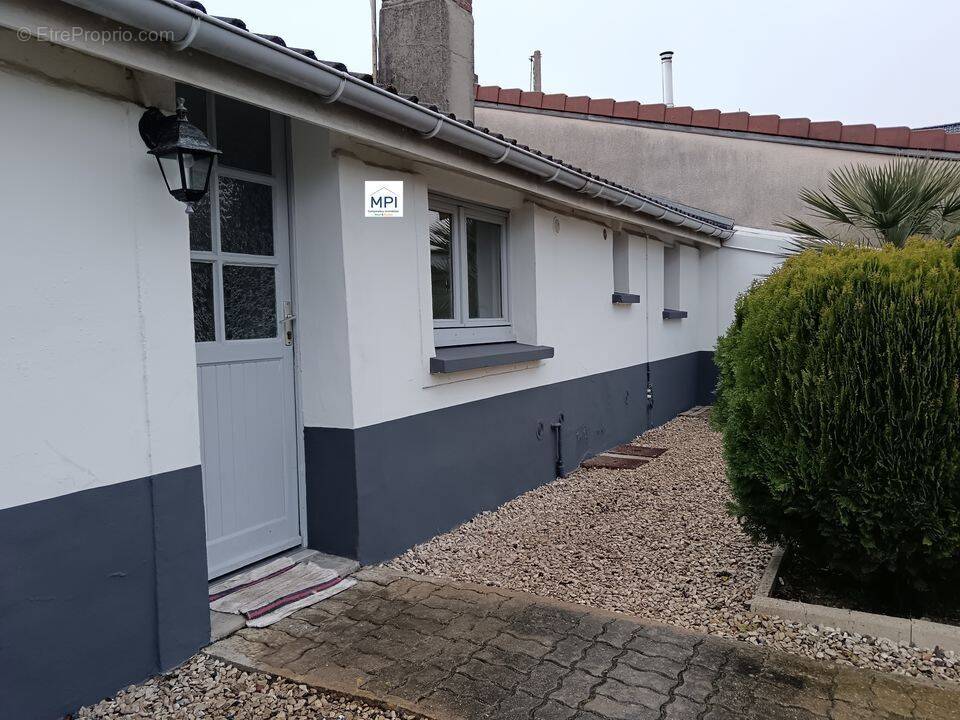 Maison à ANNAY