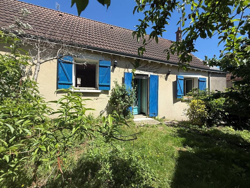 Maison à SAINTE-SEVERE-SUR-INDRE