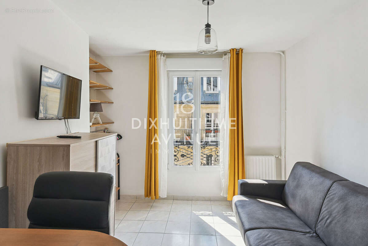 Appartement à PARIS-18E