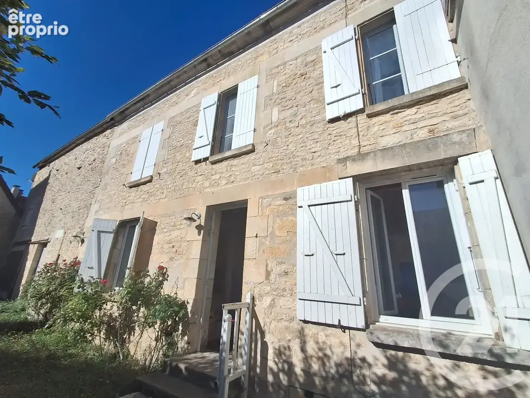 Photo Maison à Etais-La-Sauvin au prix de 99 000€