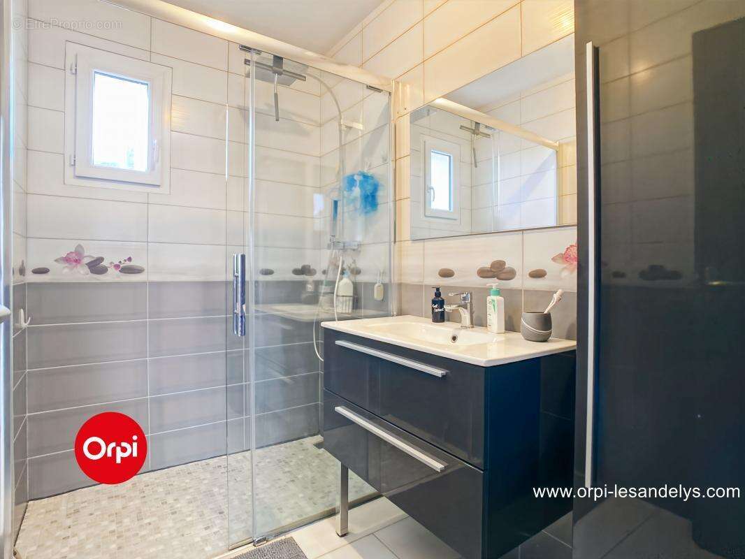 Maison à LES THILLIERS-EN-VEXIN