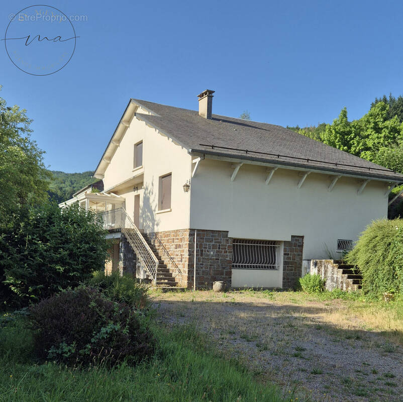 Maison à LACAUNE