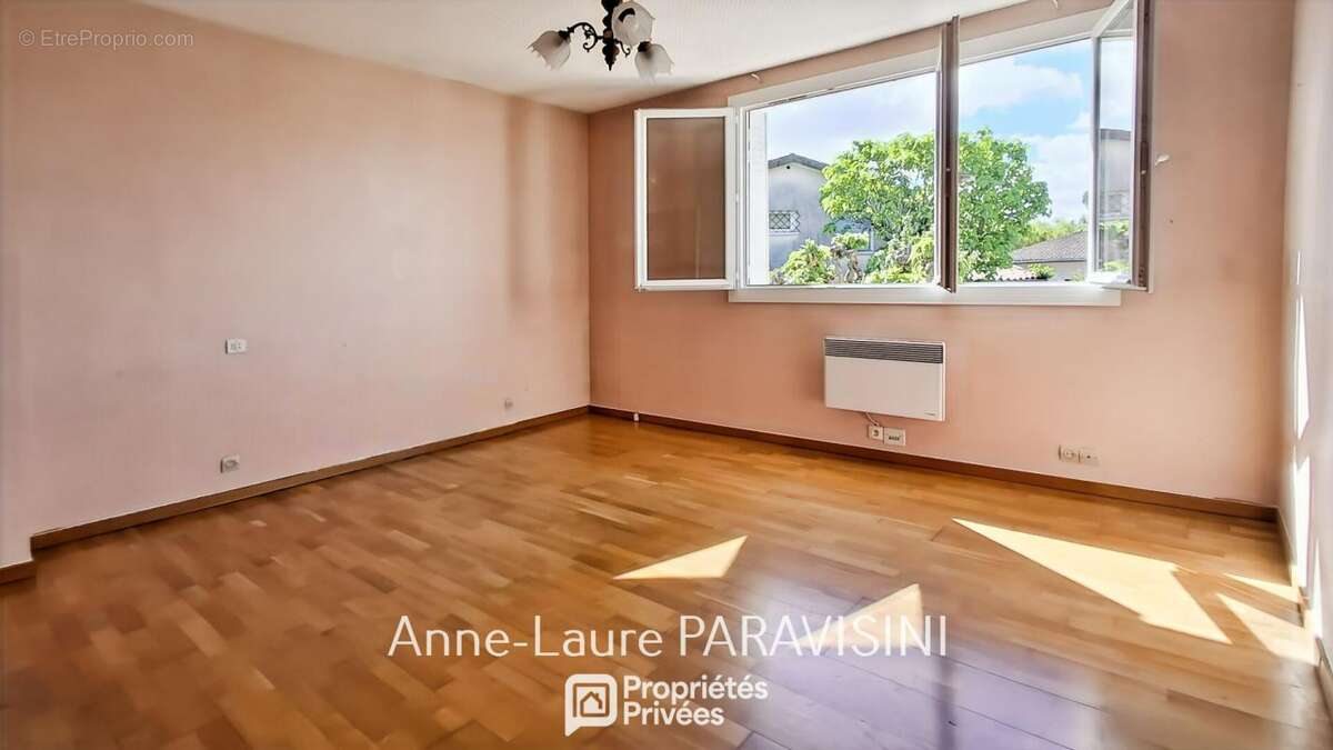 Pennautier Maison 4 chambres, garages et jardin - photo 11