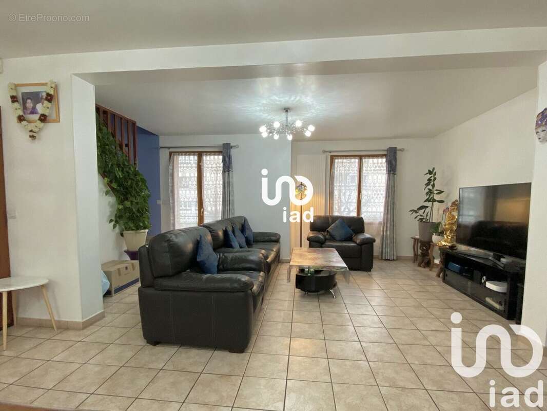 Photo 4 - Maison à LE BOURGET