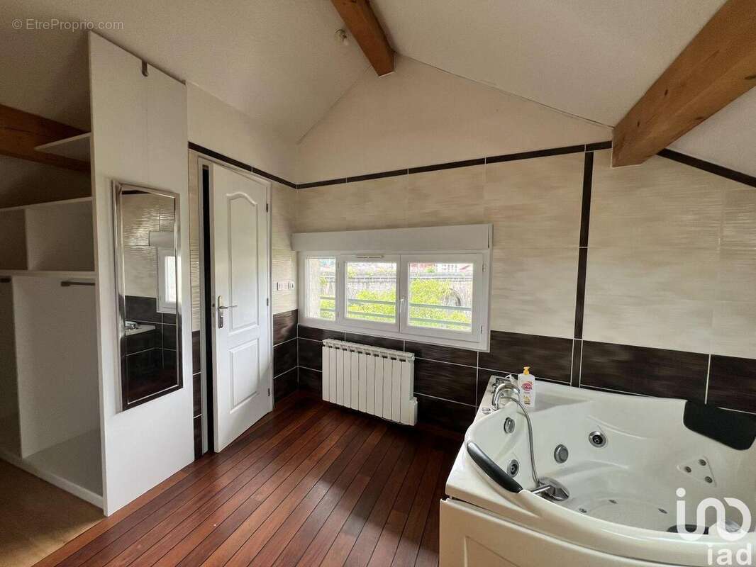 Photo 9 - Appartement à BELLEGARDE-SUR-VALSERINE