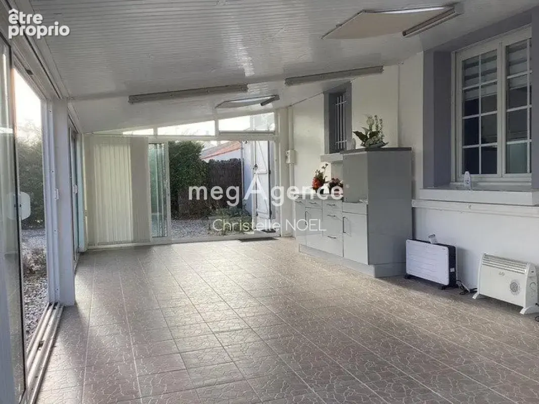 Proche de Luçon, et des plages de vendée,maison de plain pied,avec 3 chambres et deux véranda - photo 8