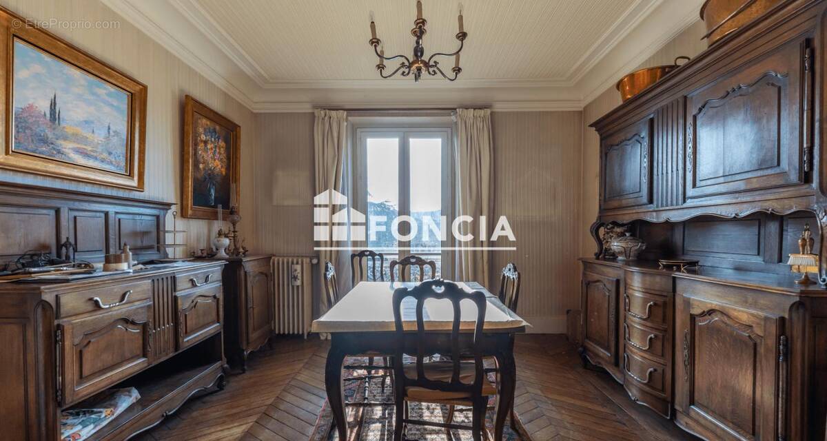Appartement à NANTERRE
