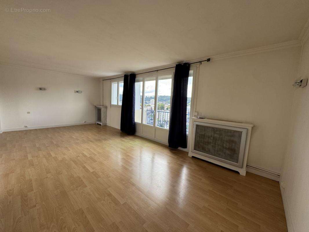 Appartement à NOTRE-DAME-DE-BONDEVILLE