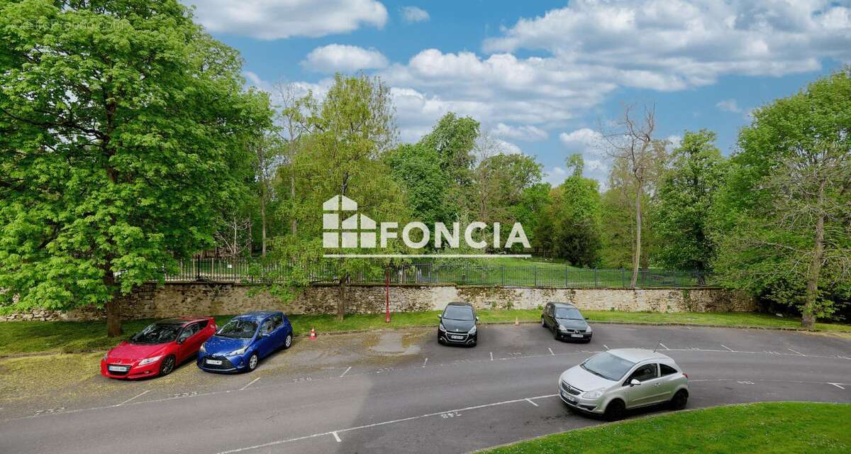 Appartement à DAMMARIE-LES-LYS