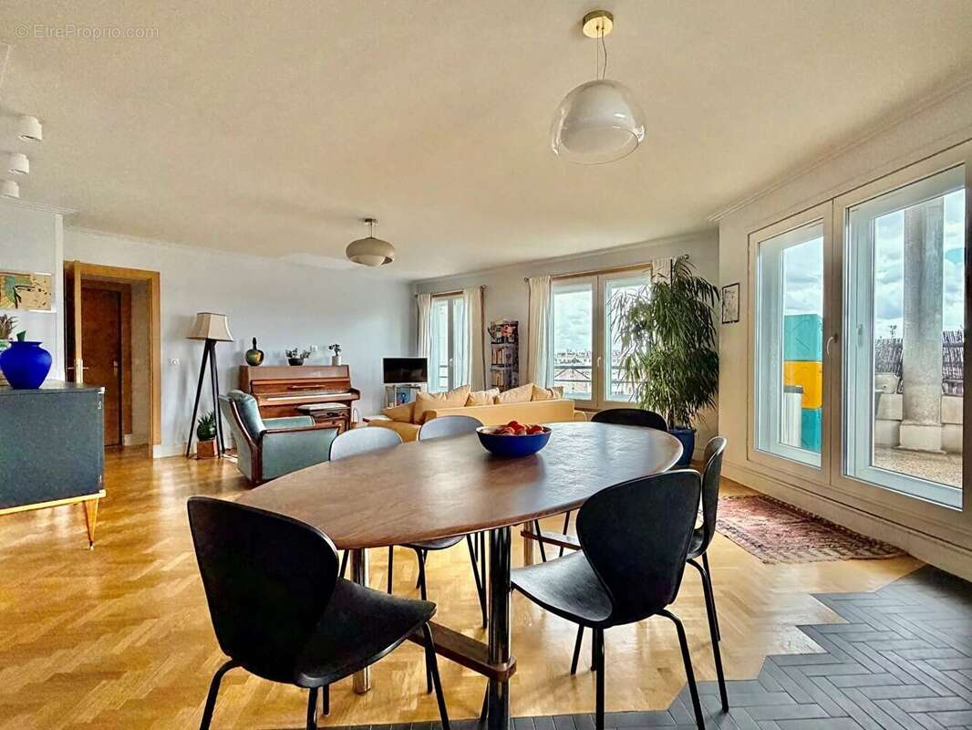 Appartement à COLOMBES
