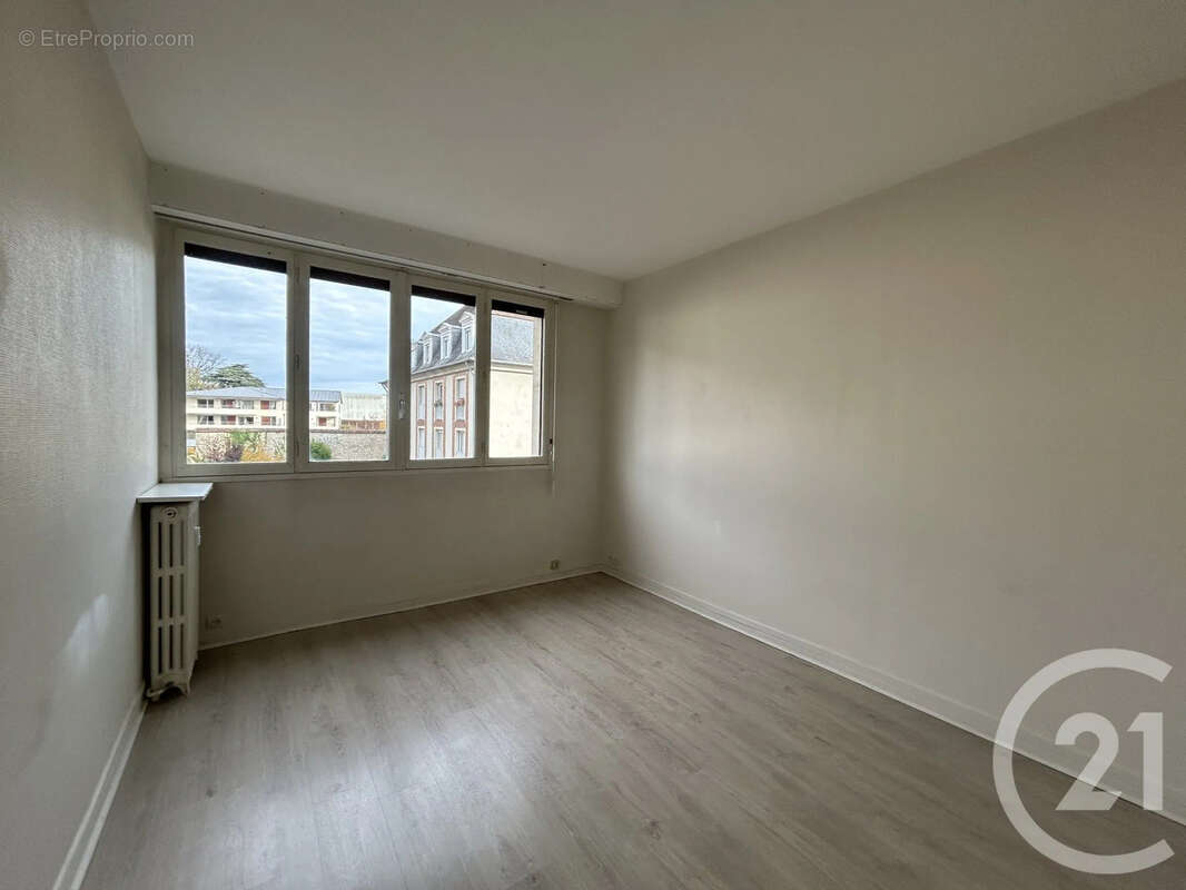 Appartement à FONTAINEBLEAU