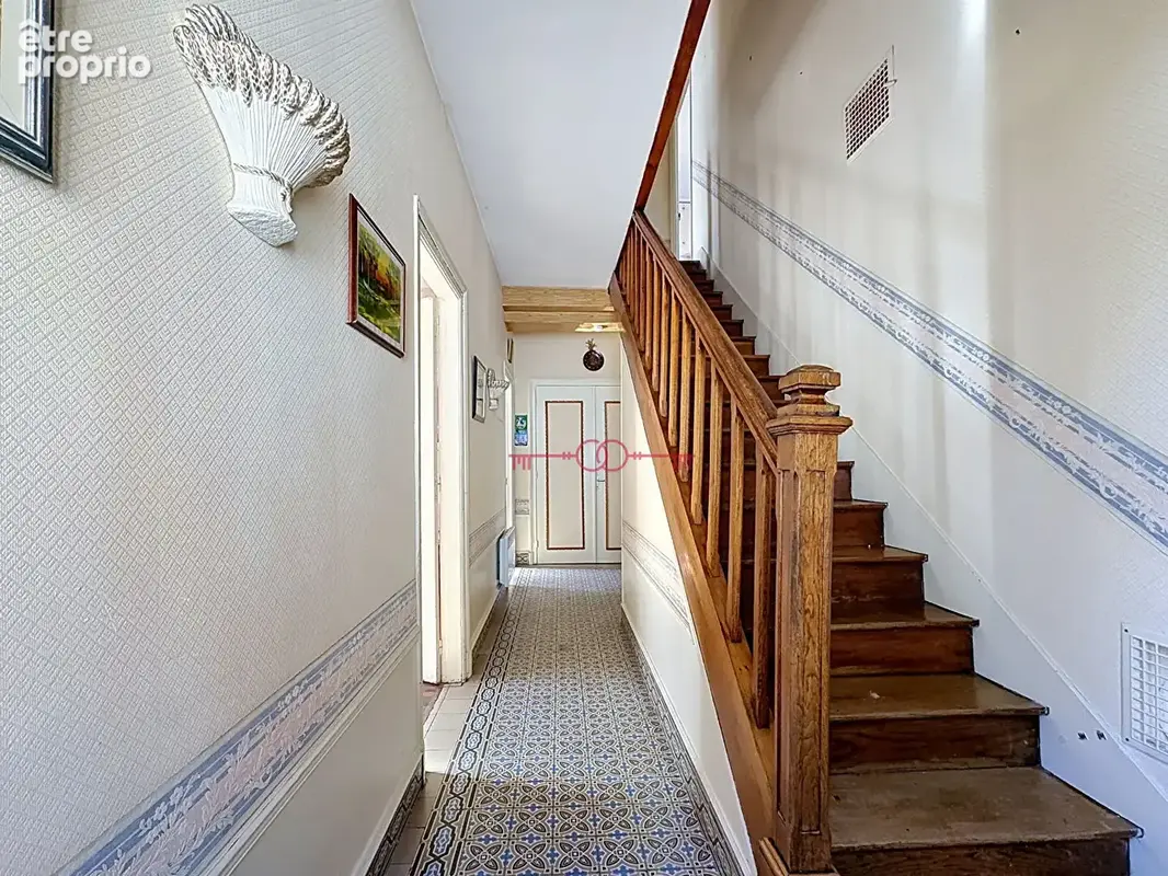 Maison Bourgogne Fresne 6 pièce(s) 158 m2 - photo 3