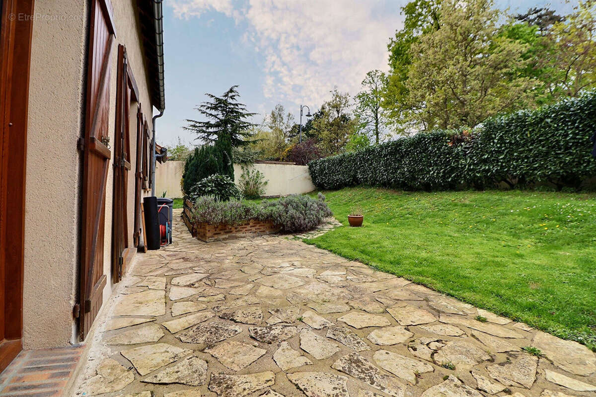 Maison à SAINT-PRIX