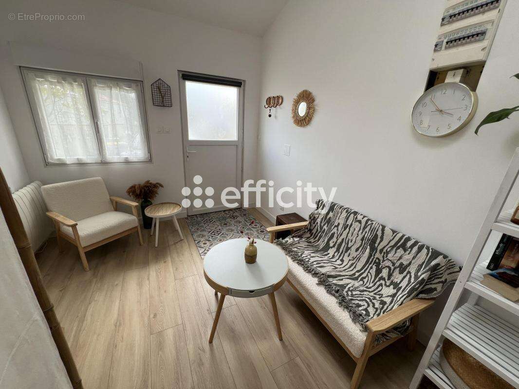 Maison à SAINT-XANDRE