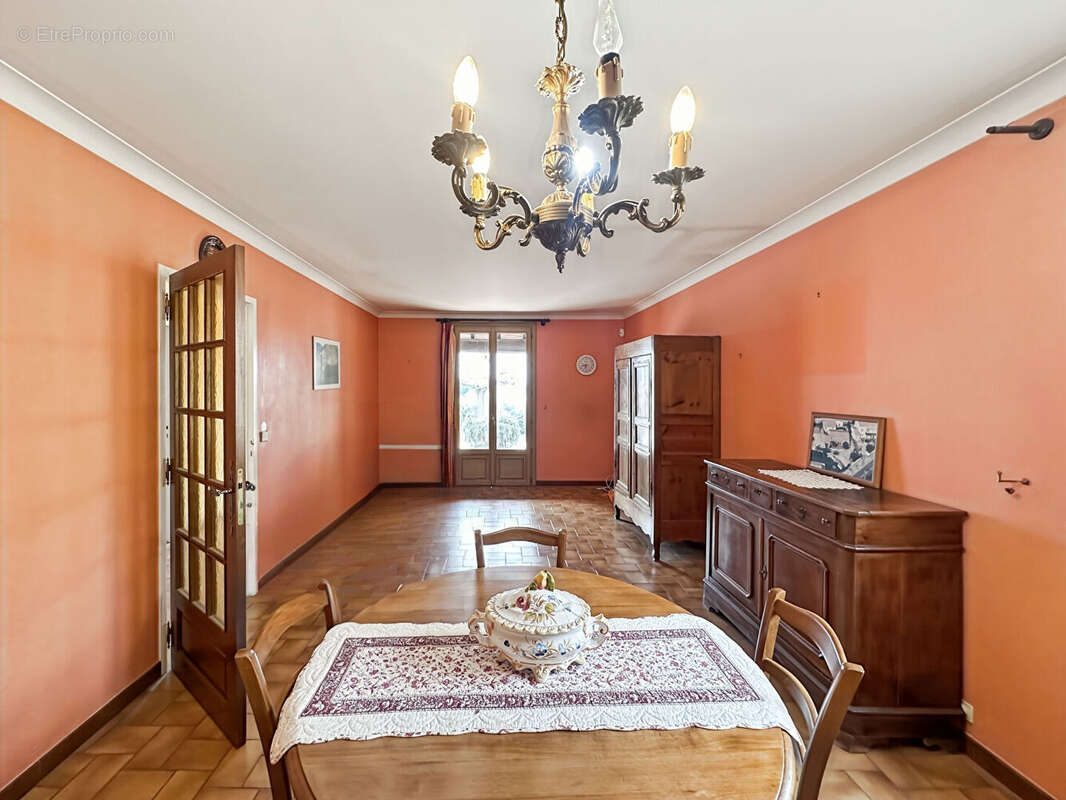 Maison à CHATEAURENARD
