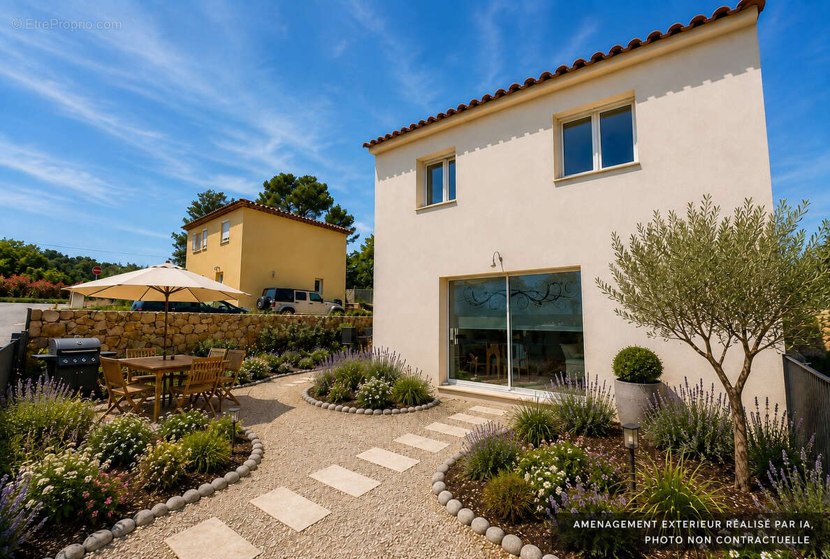 Maison à FAYENCE