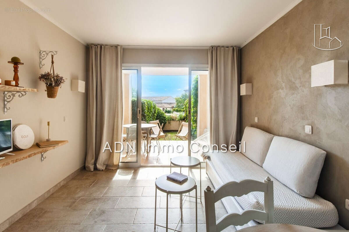 Appartement à MALLEMORT