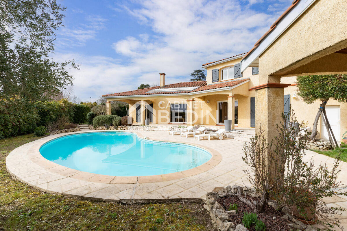 Maison à LAUZERVILLE