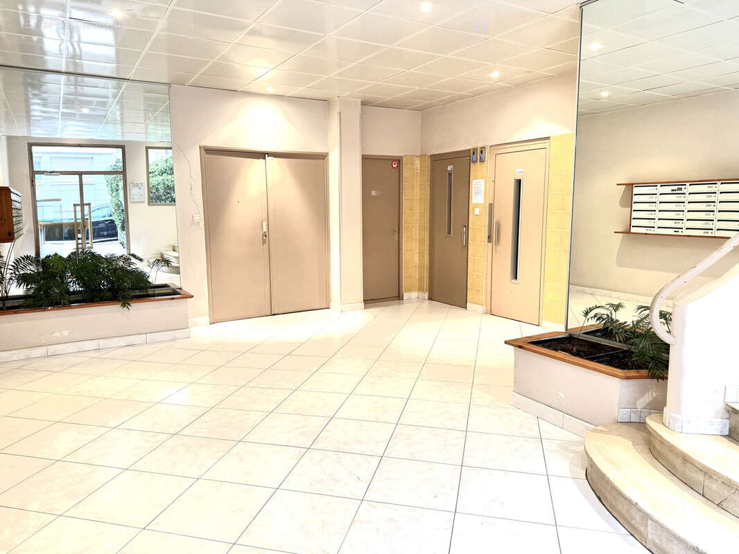 Appartement à MARSEILLE-8E