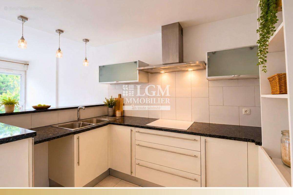 T4 traversant de 84 m² – Garage fermé – DPE B – Aucun travaux à prévoir - photo 7