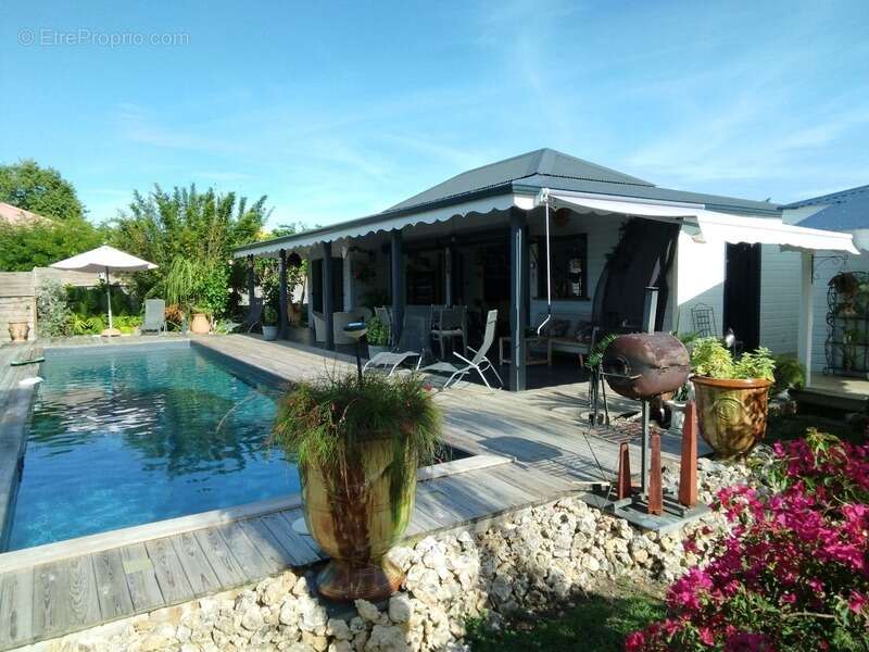 Maison à SAINT-FRANCOIS