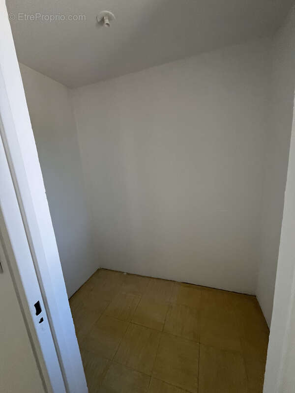 Appartement à PORT-DE-BOUC