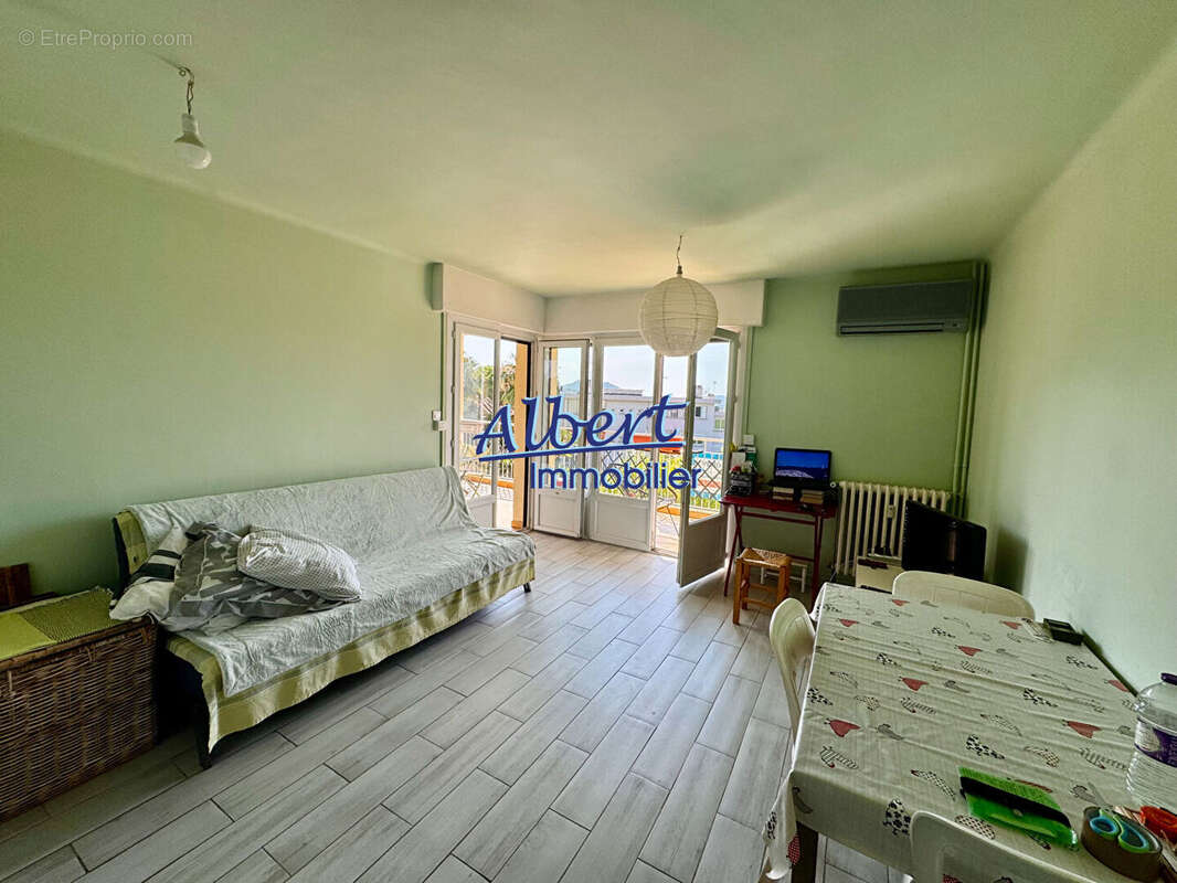 Appartement à SANARY-SUR-MER