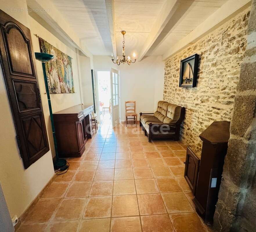 Quimiac - a vendre maison de pecheurs + dépendance avec jardin clos - 4 chambres - accès plage de lanséria et commerces à pied - photo 5