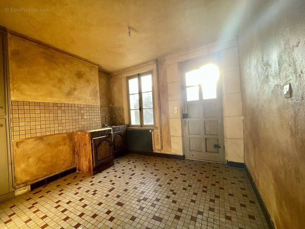 Maison à MONTREUIL-EN-AUGE