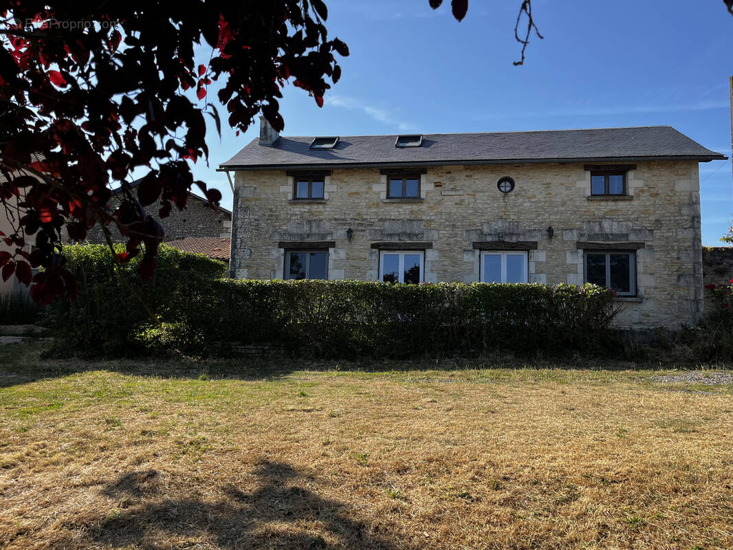 Maison à SAINT-JEAN-DE-SAUVES