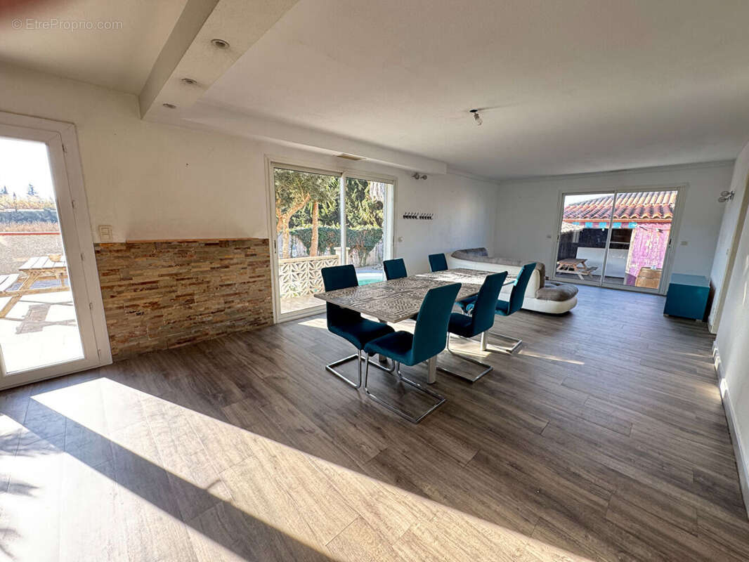 Maison à VILLELONGUE-DE-LA-SALANQUE