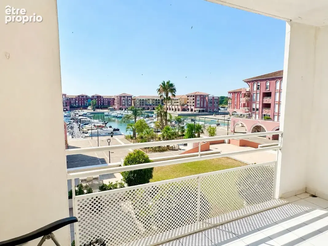 Lattes quartier port ariane t3 de 70 m2 hab vue port- parking et cave - photo 2