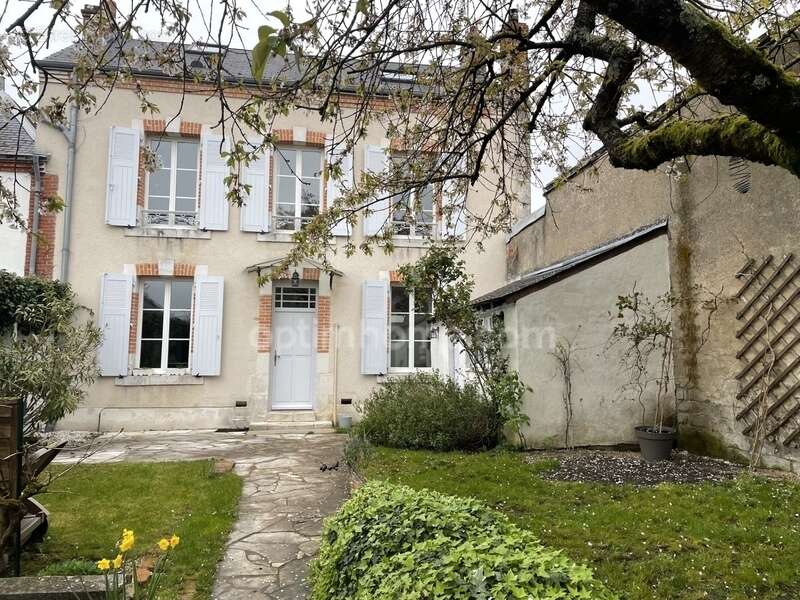 Maison à SAINT-JEAN-DE-LA-RUELLE